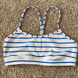 Lulemon sports bra